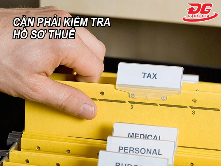 Kiểm tra Hồ sơ thuế quan