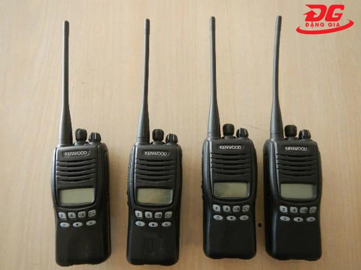 Hướng dẫn cách sử dụng bộ đàm Kenwood đúng chuẩn, bền lâu