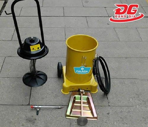 Máy bơm mỡ công nghiệp bằng chân Palada PD-6J 2