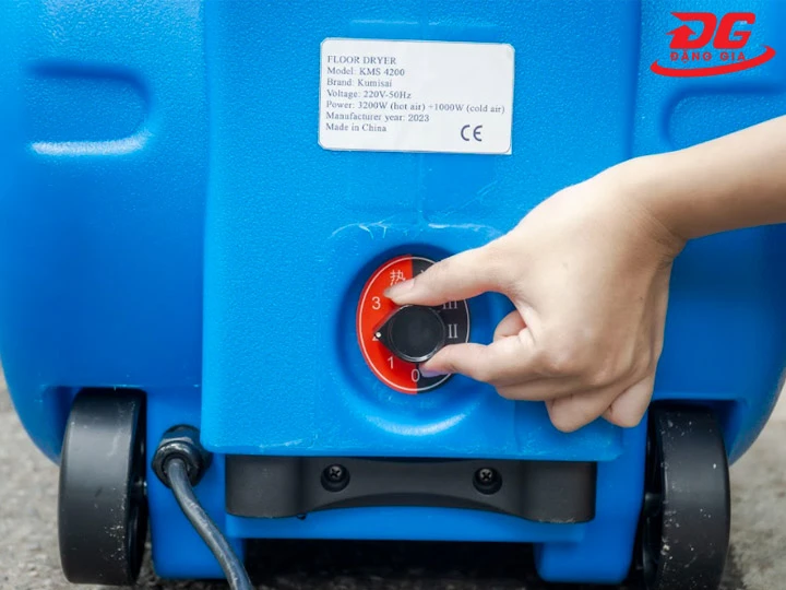 cấp độ điều chỉnh gió máy sấy thảm