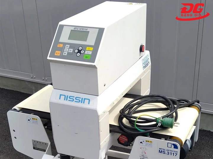 Máy dò kim loại Nissin dùng cho ngành sản xuất giấy