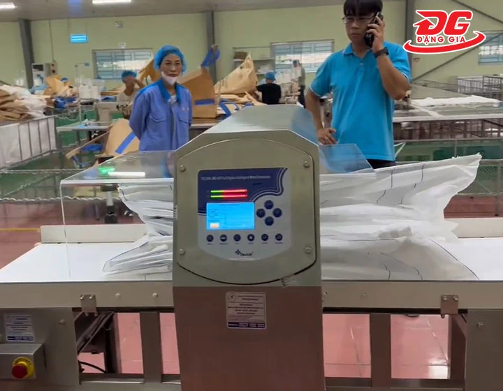 đèn báo hiệu siêu nhạy