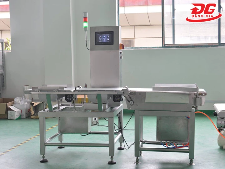 Máy dò kim loại Techik: Rà nhanh - Nhạy - Độ tin cậy cao