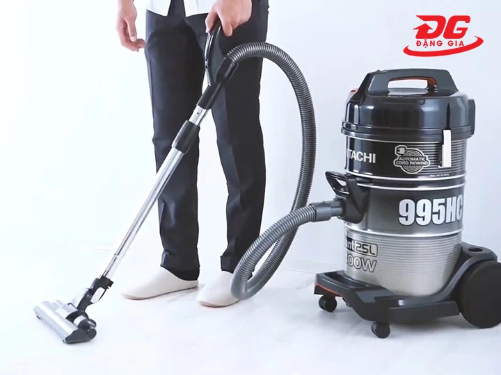 sử dụng Máy Hút Bụi Công Nghiệp Hitachi