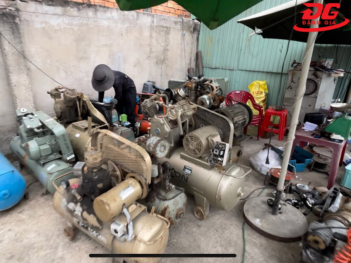 Máy nén khí cũ Sao Việt