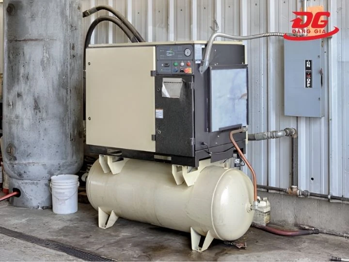 Máy nén khí trục vít 5HP phù hợp với hệ thống nào?