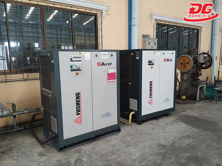 Máy nén khí trục vít không dầu Fusheng