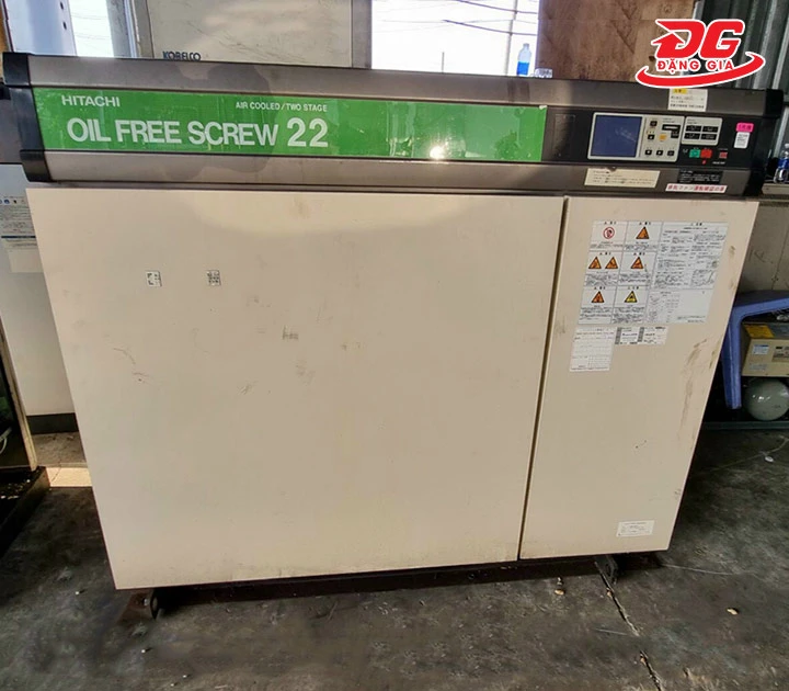 Máy nén khí trục vít không dầu Hitachi