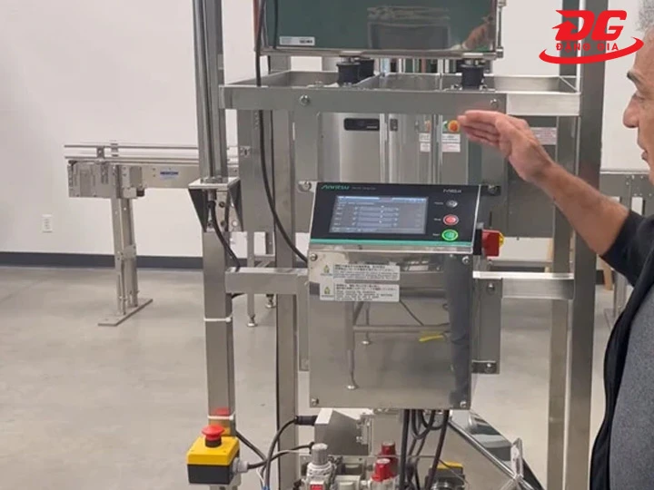 may-ra-kim-loai-anritsu-kieu-roi-tu-do