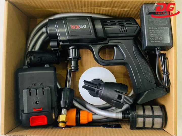 Máy rửa xe 24V TEM