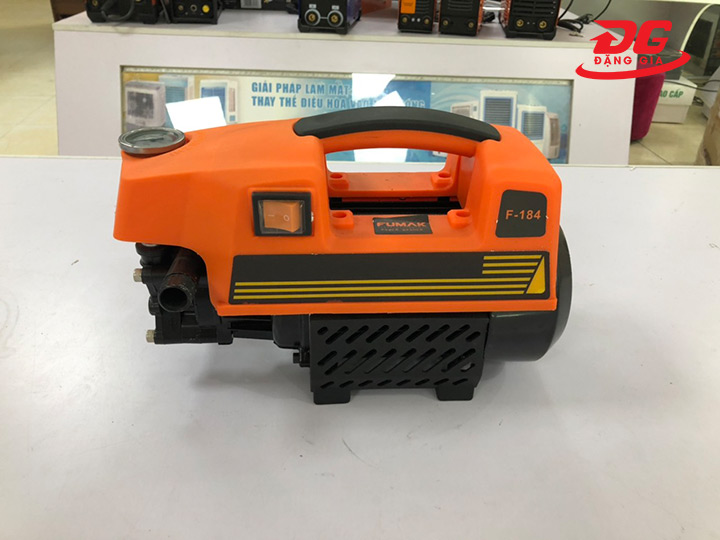 Máy xịt rửa xe gia đình Fumak F184