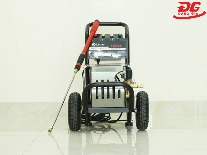 máy rửa xe Lutian