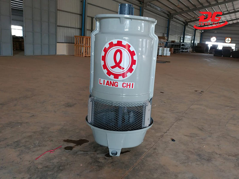 Tháp giải nhiệt nước LiangChi LBC 15RT