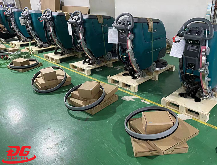 Hình ảnh các sản phẩm máy chà sàn liên hợp tại kho hàng Đặng Gia