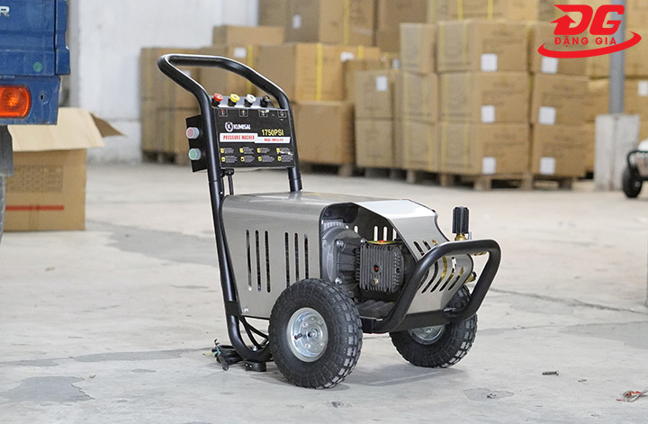 Máy rửa xe áp lực cao Kumisai
