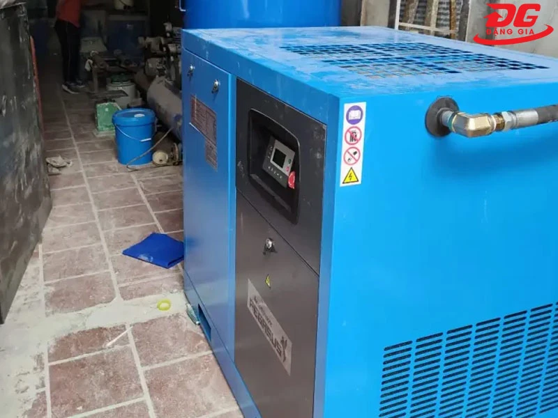 Đặng Gia hỗ trợ lắp đặt khi người dùng đặt mua máy nén khí Pegasus TMPM60A
