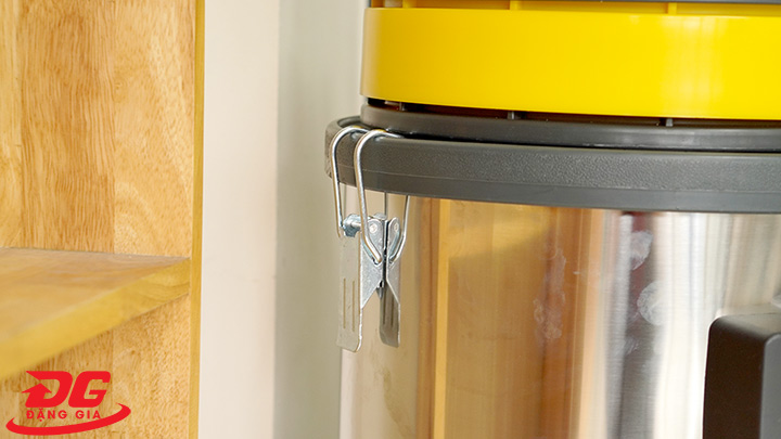giá máy hút bụi công nghiệp Kumisai PD40A