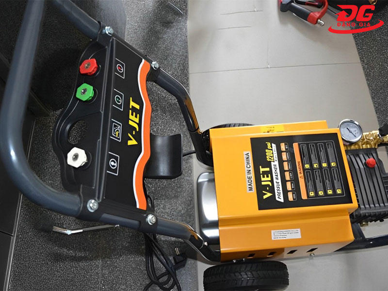 Điện máy Đặng Gia bán máy rửa xe V-Jet 2200 VJ80 chính hãng 