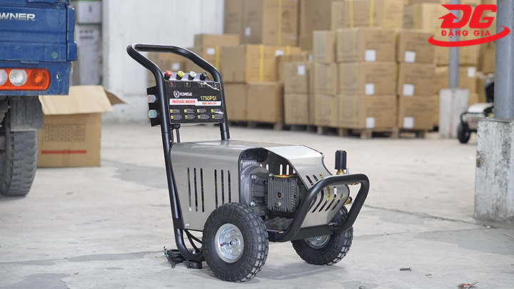 Máy rửa xe cao áp Kumisai 18M17.5-3T4