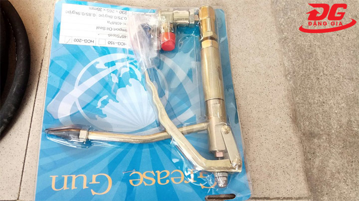 Cận cảnh Súng bơm mỡ Kocu HCG-200
