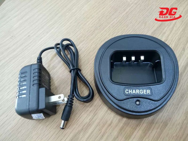 Bộ sạc của máy