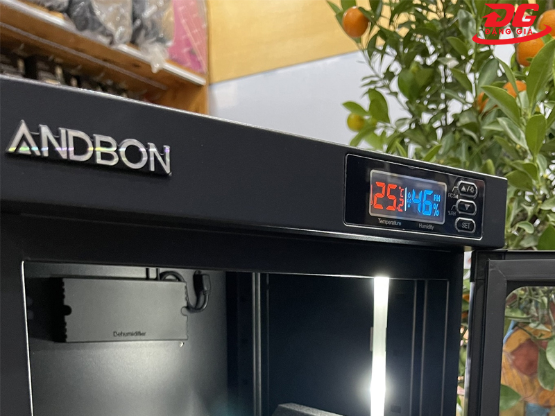 Bảng điều khiển của Andbon AD-120S