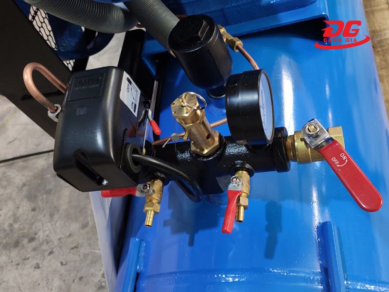 Van an toàn và rơ le áp suất của máy