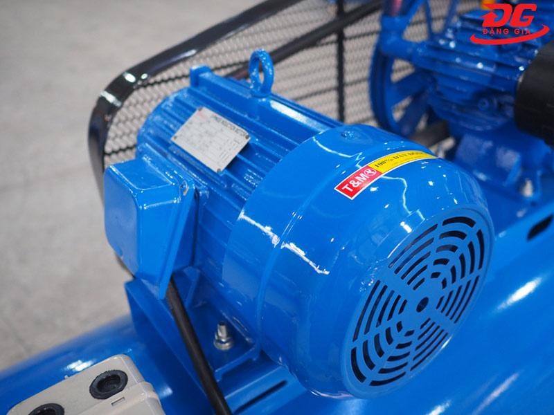 Mô tơ công suất 15HP, cho khả năng làm việc mạnh mẽ