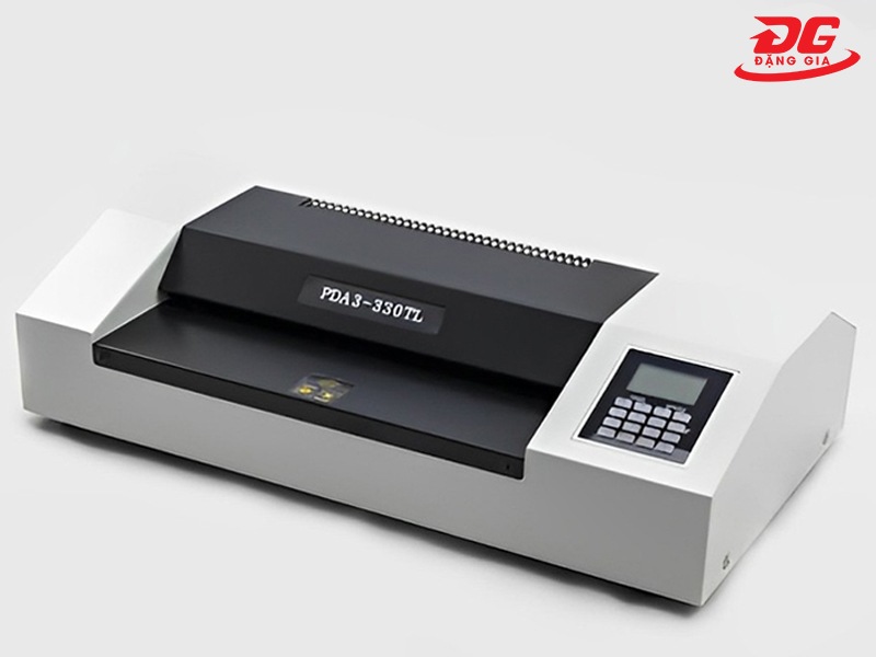 Máy ép plastic PDA3-330TL có kiểu dáng chắc chắn, nhỏ gọn 