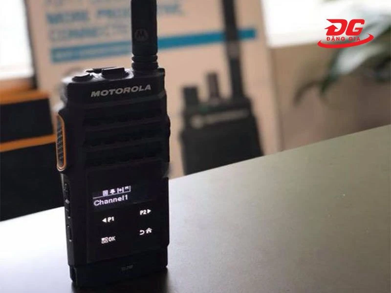 Motorola XIR SL2M hỗ trợ kết nối không dây qua bluetooth, mạng Wifi