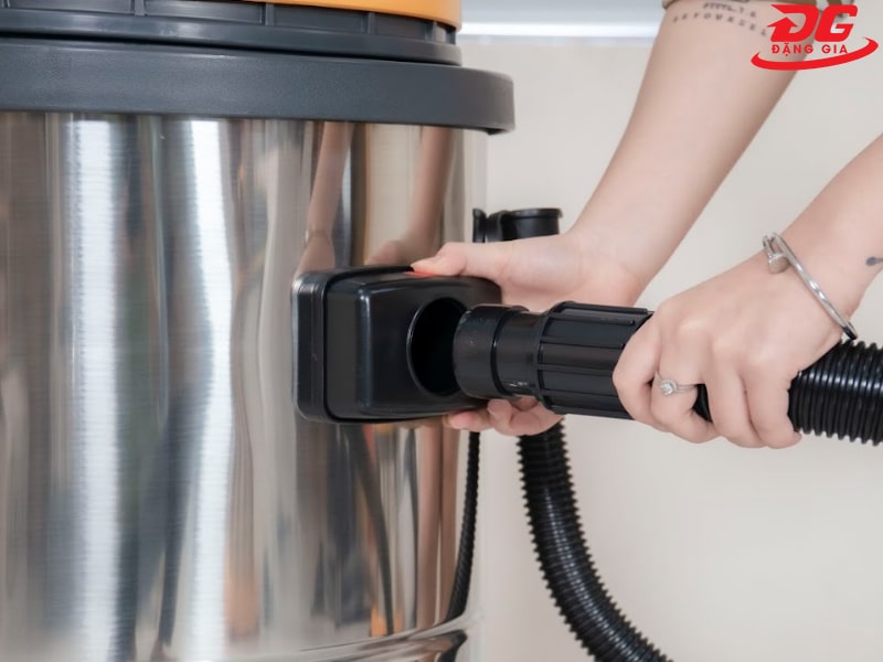 đầu cắm ống hút bụi công nghiệp