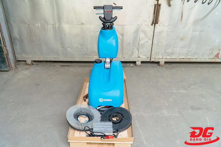 Mẫu máy chà sàn Kumisai KMS-202 màu xanh