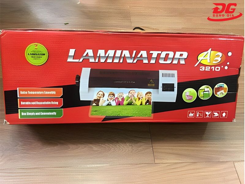 Máy ép plastic YT-3210 cho bản ép chất lượng cao