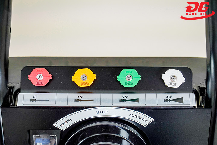4 béc phun với 4 cấp độ tia nước
