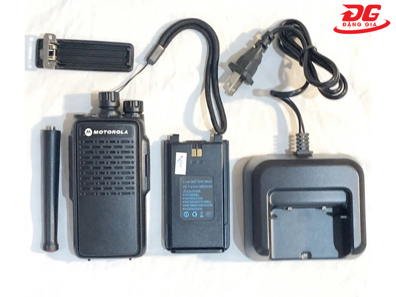 Trọn bộ máy bộ đàm Motorola GP 1000