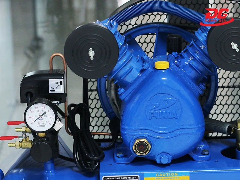 Đầu nén và cụm đồng hồ, công tắc áp suất của máy