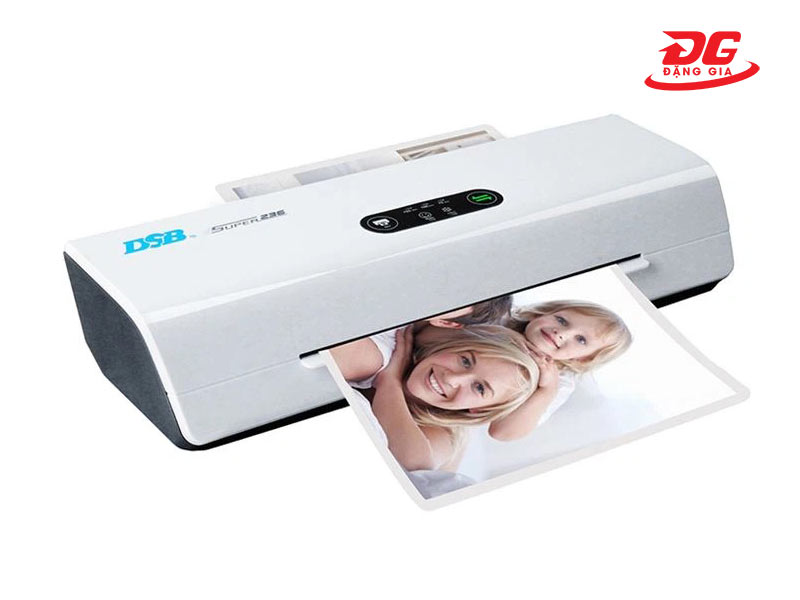 Máy ép plastic DSB Super 236 khả năng ép được nhiều vật dụng khác nhau như tài liệu, ảnh,...