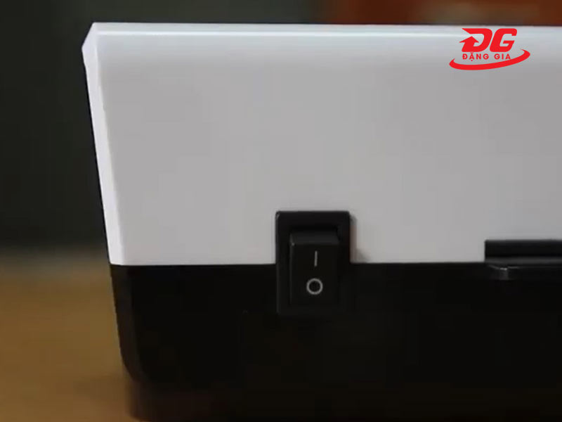 Gạt nút nguồn về vị trí O, rút ổ cắm điện sau khi hoàn thành công việc