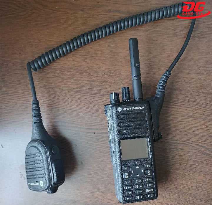 Bộ đàm Motorola Xir P8668i