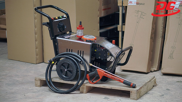 Máy xịt rửa xe Kumisai 20M36-7.5T4