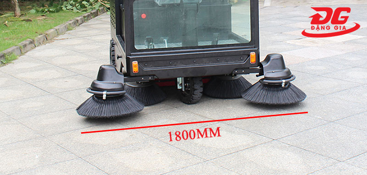 Xe quét rác ngồi lái Kumisai KMS-1800E chính hãng