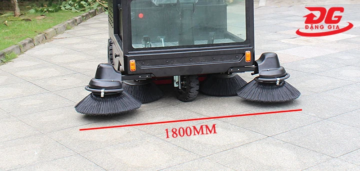 Xe quét rác ngồi lái Kumisai KMS-1800E chính hãng