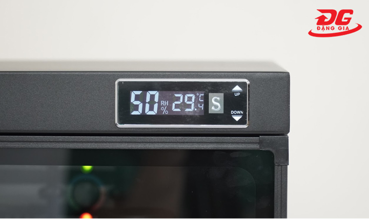 Bảng điều khiển bằng đèn LED cảm ứng cực kỳ tiện dụng