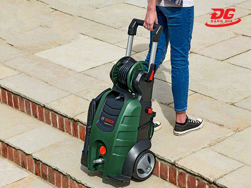 Có bánh xe di chuyển tiện lợi
