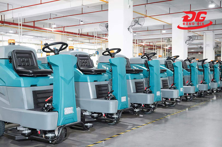 Điện máy Đặng Gia cung cấp các loại máy chà sàn ngồi lái giá rẻ, chính hãng, chất lượng tốt