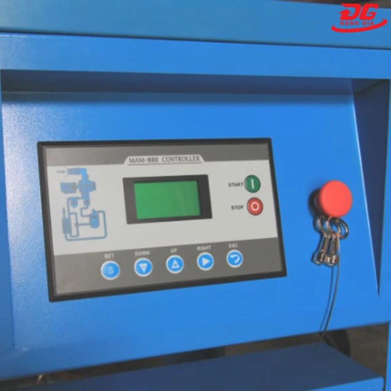 Màn hình điều khiển và nút dừng khẩn cấp