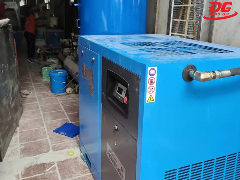 Máy nén khí trục vít công nghiệp Pegasus TMPM50A lắp tại xưởng gia công cơ khí