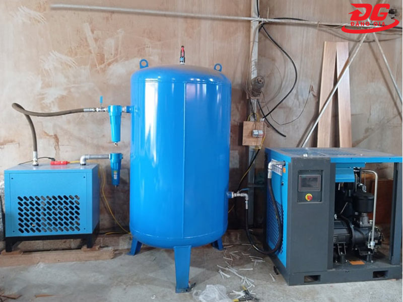 Hệ thống khí nén với model Pegasus TMPM50A lắp tại xưởng gỗ