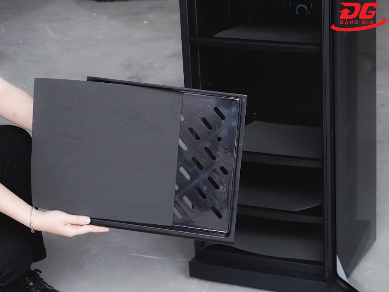 Khay đựng làm từ nhựa cao cấp có thể tháo rời dễ dàng