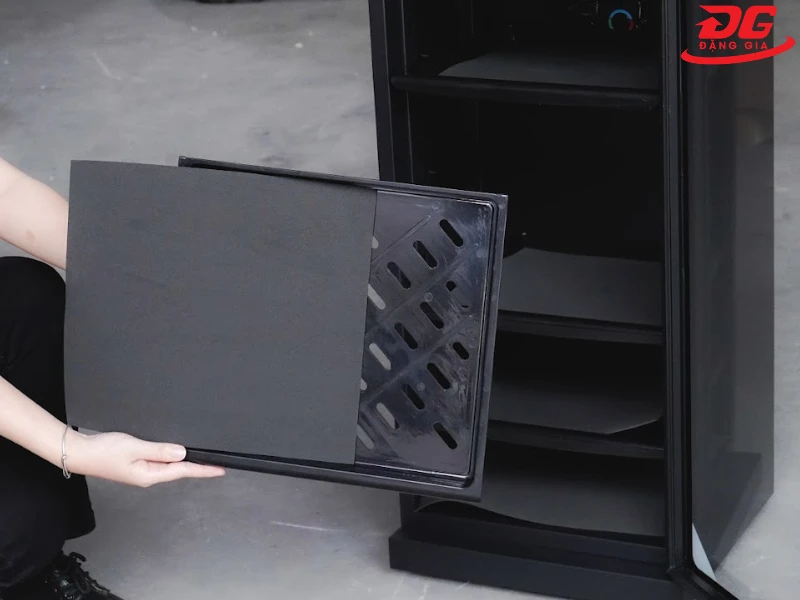 Khay đựng làm từ nhựa cao cấp có thể tháo rời dễ dàng